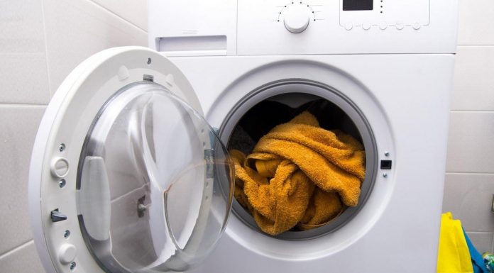 Проверете дали овој дел од машината за перење е чист – поради него алиштата не мирисаат иако се испрани