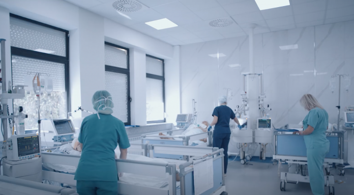 Животот го загубил секој трет пациент кој со ковид-19 влегол во болница, оние со други болести оставени сами да се снаоѓаат