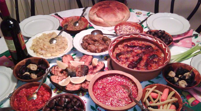 Што треба да се направи со Бадниковата паричка за да ви донесе среќа и берикет