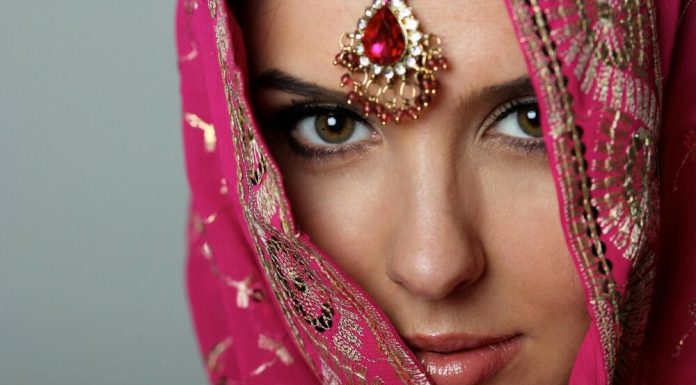 ЗА АРАПСКИОТ ХОРОСКОП СЕ ВЕЛИ ДЕКА Е Не Погрешлив: Најдете го вашиот „знак“ и дознајте што ве очекува во иднина